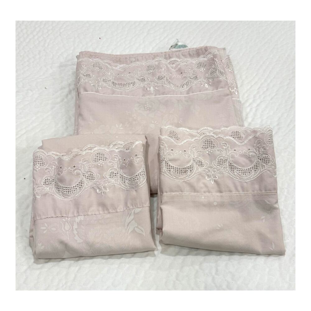 VINTAGE Cannon Comfortcale 250 Queen Flat Sheet & 2 Pillowcases Pink Eyelet Lace